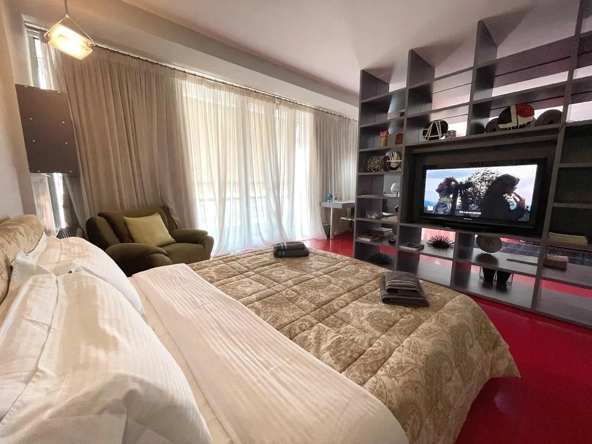 Metro Suites Tirana Appartement