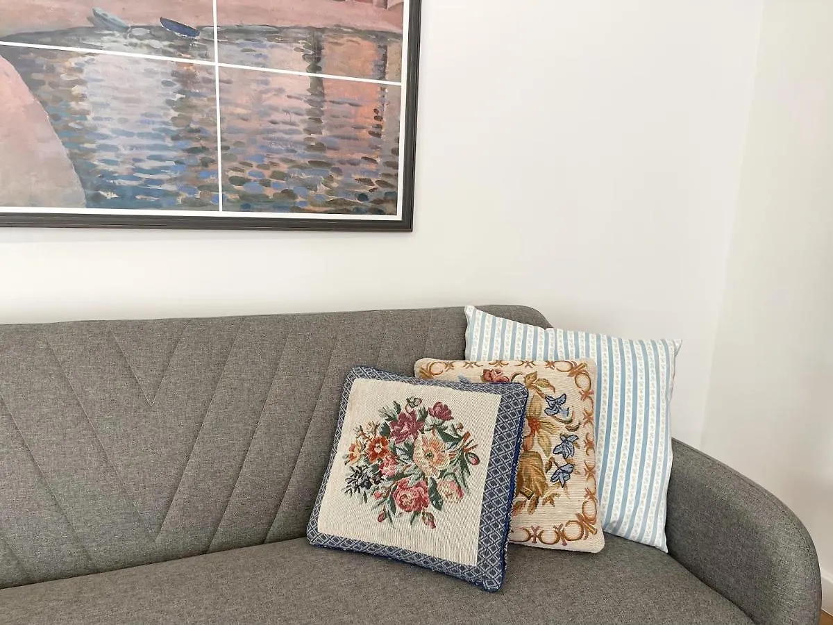 Apartment Metro Suites Tirana