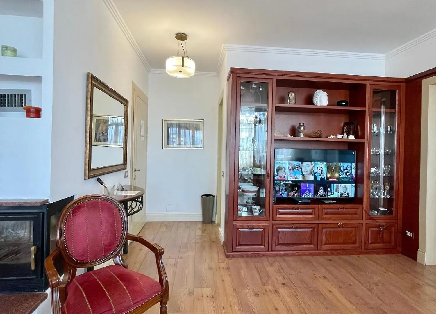 Apartment Metro Suites Tirana